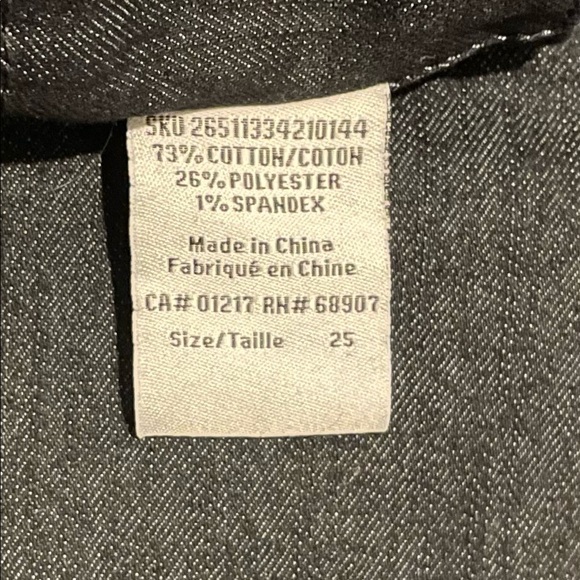 Le Chateau Denim - Dark Blue Jeans, Size 25 x 33 - Picture 8 of 8